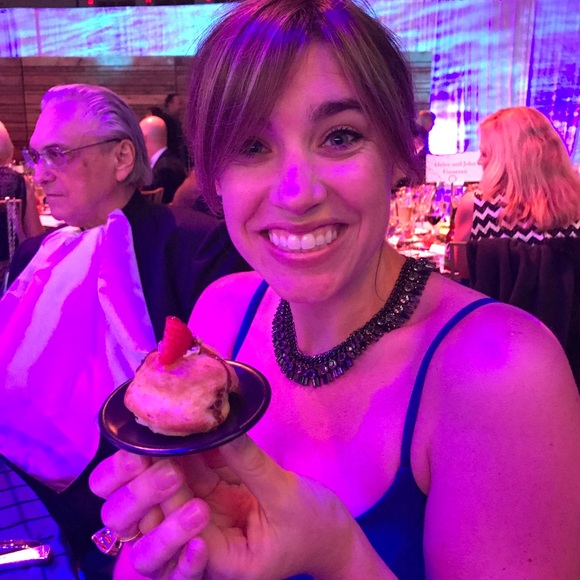 Meet your Posher, Lauren - Picture 1 of 1